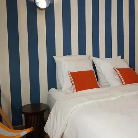 Casaia La Sudiste Avec Salle De Bain Privee 아파트 *